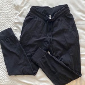 lululemon joggers